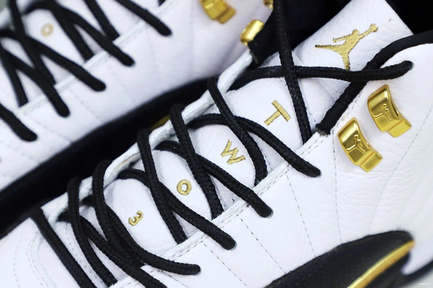 RETRO AIR JORDAN 12 'ROYALTY' 0814